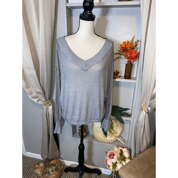 We The Free Tops - We The Free FP size XS Grey Oversized Crop Distressed Boho Cozy Top Shirt GUC